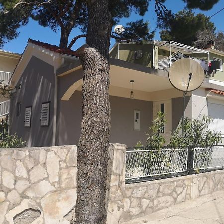 Mala Kuca Ispod Borova Vila Primošten Exterior foto