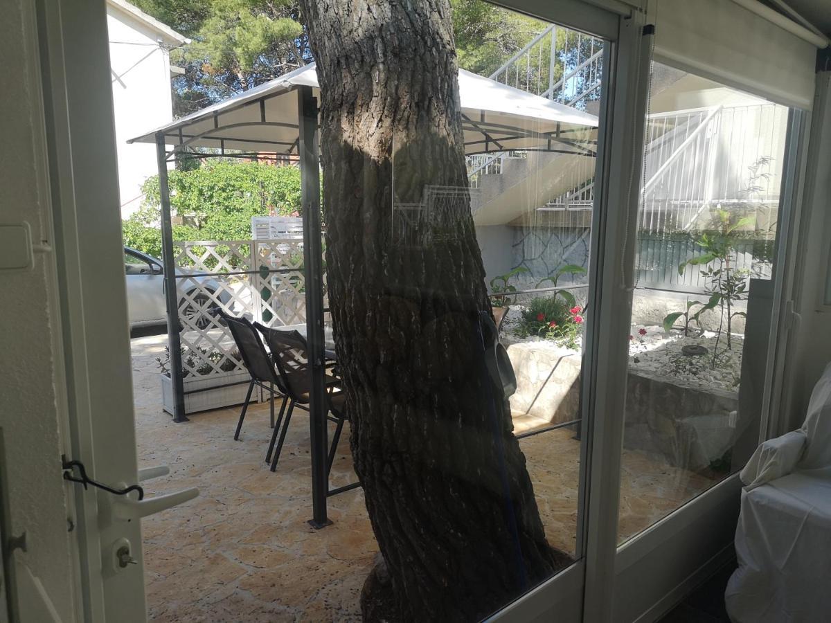 Mala Kuca Ispod Borova Vila Primošten Exterior foto